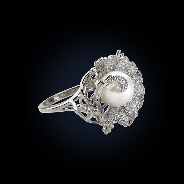 Серебряное кольцо с фианитом и жемчугом искусственным