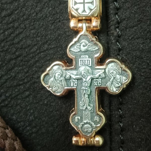 Серебряный крест с позолотой