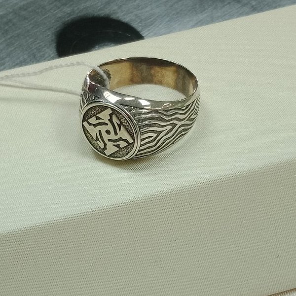 Серебряная печатка без вставок