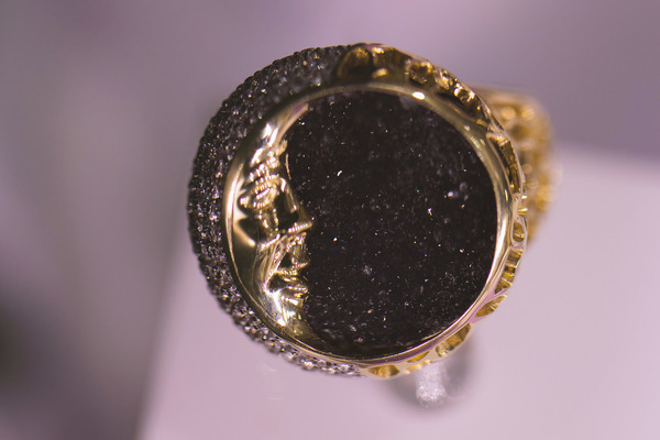 Золотое кольцо с сапфиром white и агатом