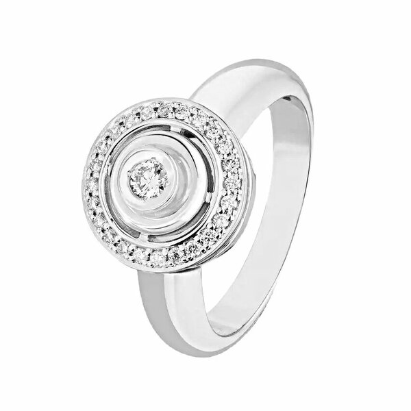 Золотое кольцо с бриллиантом