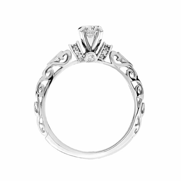 Золотое кольцо помолвочное с&nbsp;бриллиантом