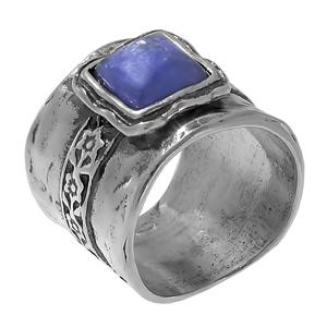 Серебряное кольцо с кианитом