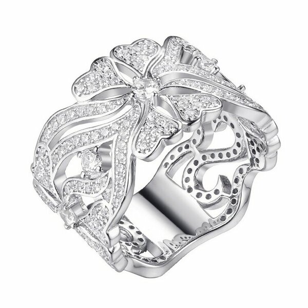 Серебряное кольцо с&nbsp;фианитом