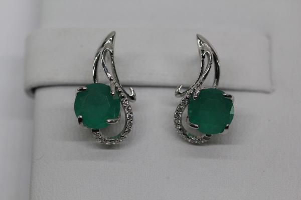 Серебряные серьги с фианитом