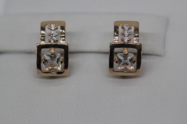 Серебряные серьги с фианитом