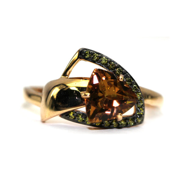 Золотое кольцо с фианитом и султанитом выращенным