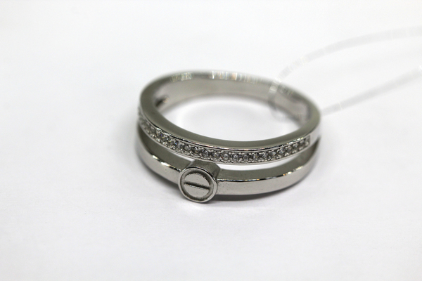 Серебряное кольцо с цирконием