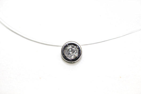 Золотое колье с фианитом