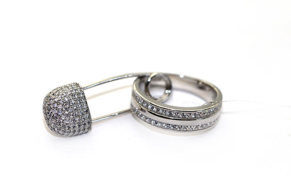 Серебряное кольцо с цирконием и серебром