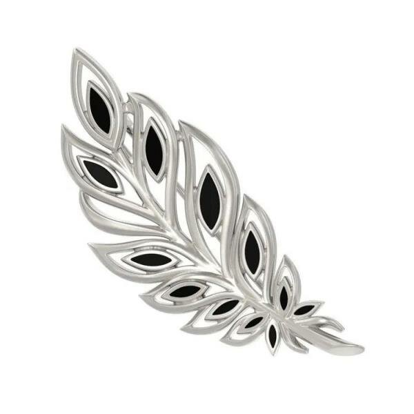 Серебряная брошь с&nbsp;эмалью