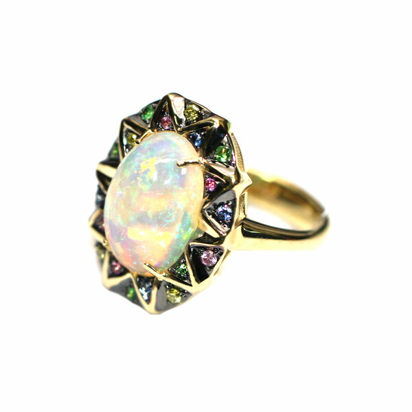 Золотое кольцо с тсаворитом, сапфиром, опалом и бриллиантом