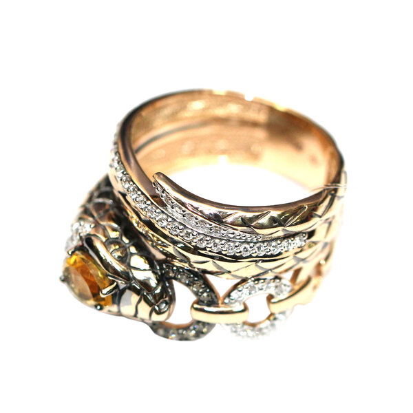 Золотое кольцо с цитрином и бриллиантом