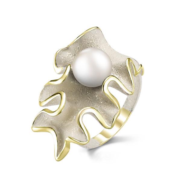 Серебряное кольцо с эмалью и жемчугом культивированным