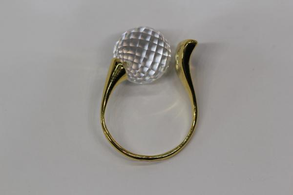 Серебряное кольцо с хрусталём и позолотой