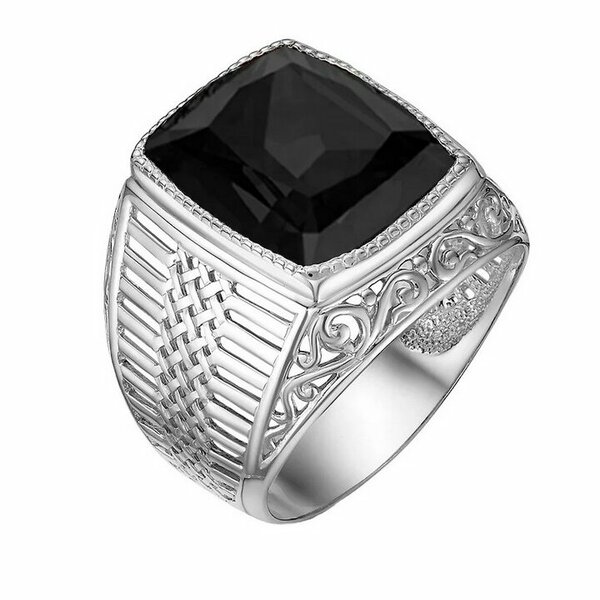 Серебряная печатка с&nbsp;фианитом