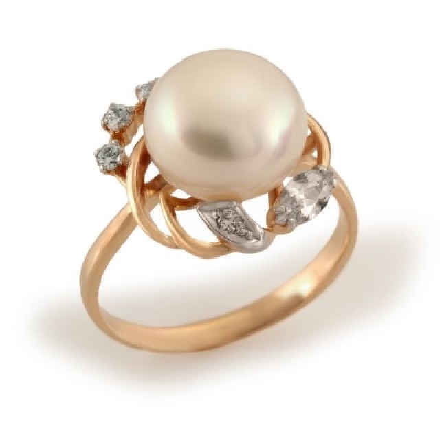 Золотое кольцо с фианитом и жемчугом культивированным
