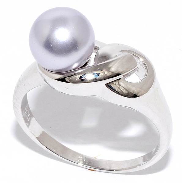 Серебряное кольцо с майорикой