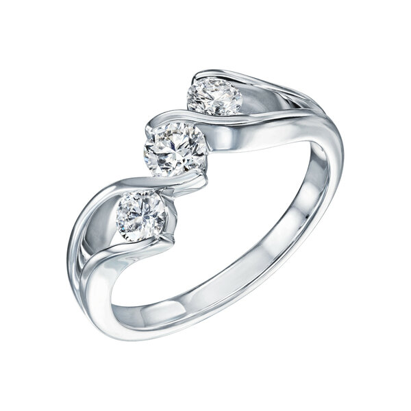 Золотое кольцо с&nbsp;бриллиантом