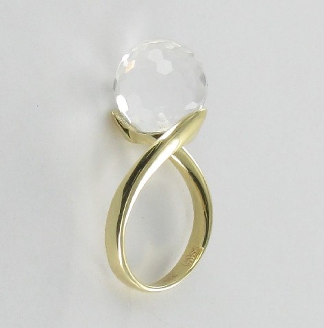 Золотое кольцо с&nbsp;горным хрусталём