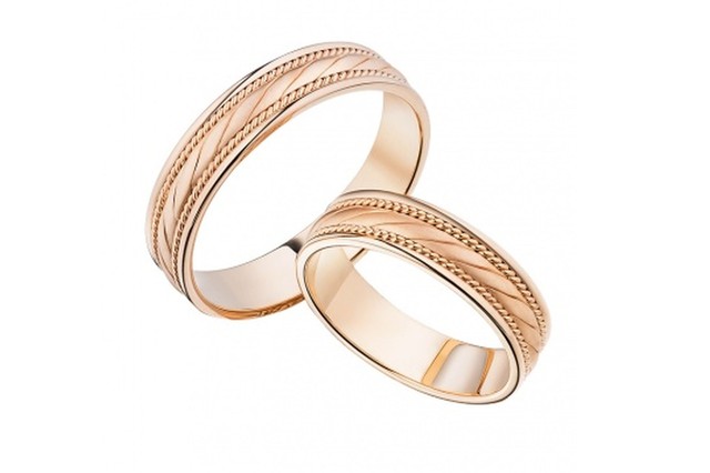 Золотое обручальное кольцо с&nbsp;безвставками