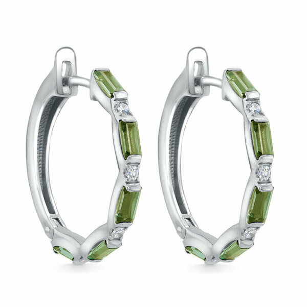 Золотые серьги с бриллиантом