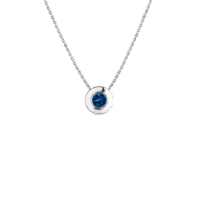 Серебряная подвеска с&nbsp;сапфиром