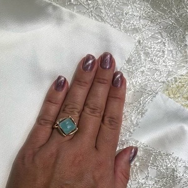 Серебряное кольцо с позолотой и халцедоном синтетическим
